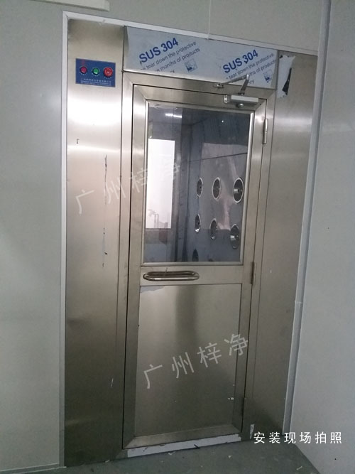 不銹鋼風淋室圖片 1300-1500-2180不銹鋼風淋室圖片