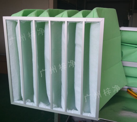 過濾棉袋式初效過濾器具有風量大、阻力低、容塵量大特點。 過濾棉袋式初效過濾器具有風量大、阻力低、容塵量大特點。