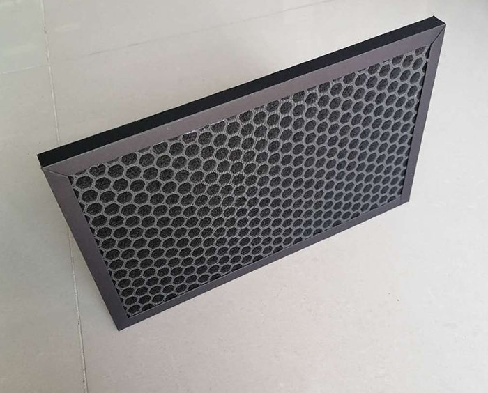 板式蜂窩活性炭過濾器又稱為蜂窩活性炭過濾網或者平鋪式顆粒活性炭空氣過濾器 板式蜂窩活性炭過濾器又稱為蜂窩活性炭過濾網或者平鋪式顆粒活性炭空氣過濾器